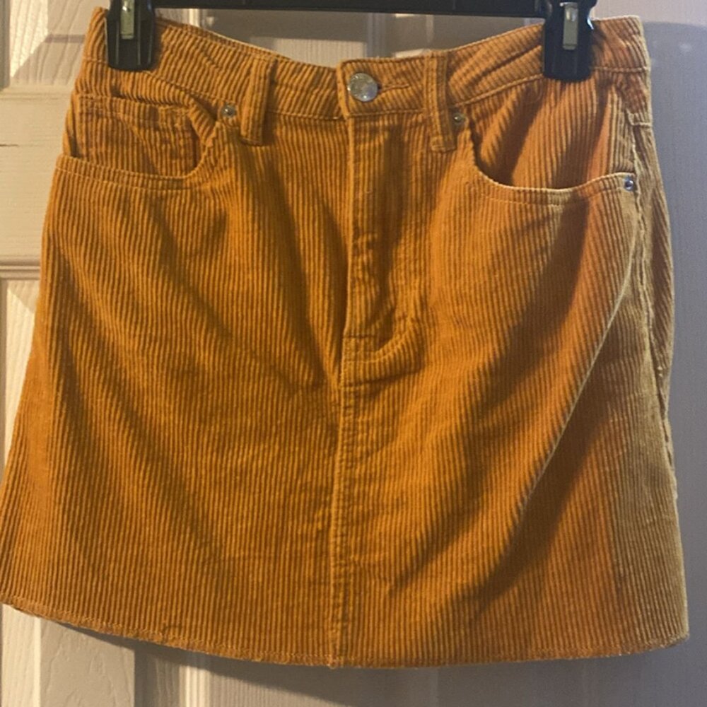 yellow corduroy skirt (pockets)